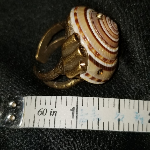 Costume Jewelry seashell design ring - Picture 8 of 12